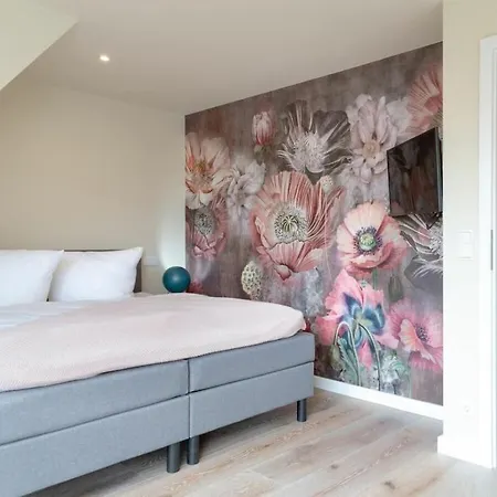 Family Hues Comfortable Westerland